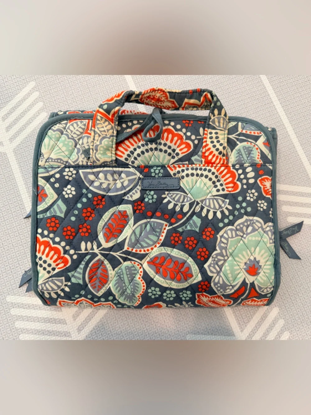 Vera Bradley Floral Hanging Travel Organizer - Navy, Red, Mint